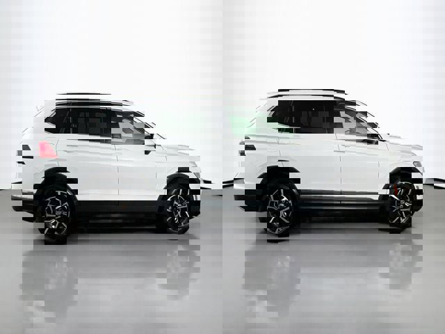 Used 2021 Volkswagen Tiguan SE image 7