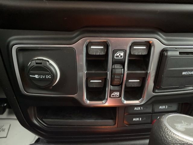 Used 2023 Jeep Wrangler Unlimited Sport AWD/4WD image 26
