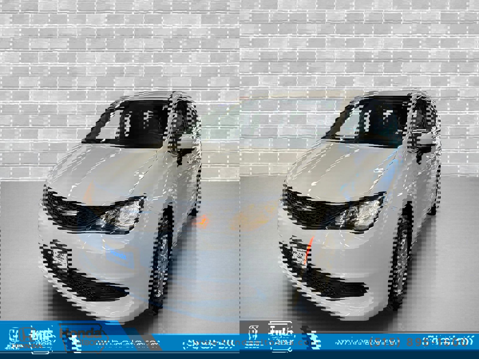 Used 2023 Chrysler Voyager LX