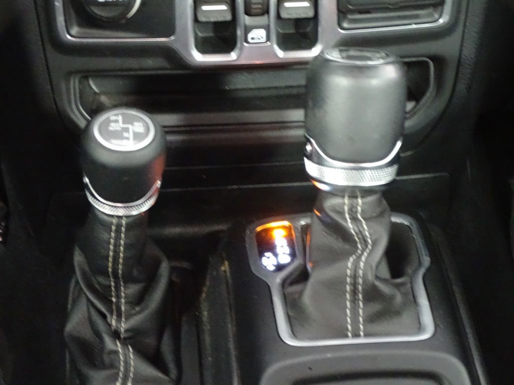 Used 2018 Jeep Wrangler Unlimited Sahara w/ Safety Group image 37