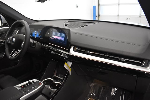 New 2026 BMW X2 xDrive28i w/ M Sport Package AWD/4WD image 18