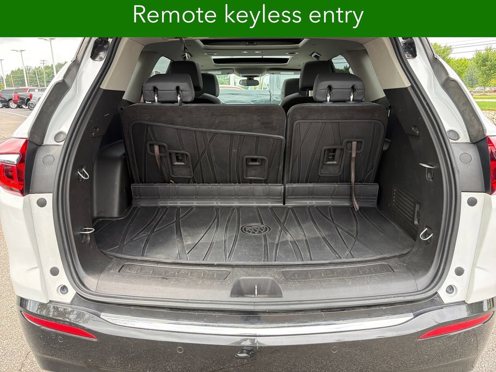 Used 2019 Buick Enclave Essence AWD/4WD image 28