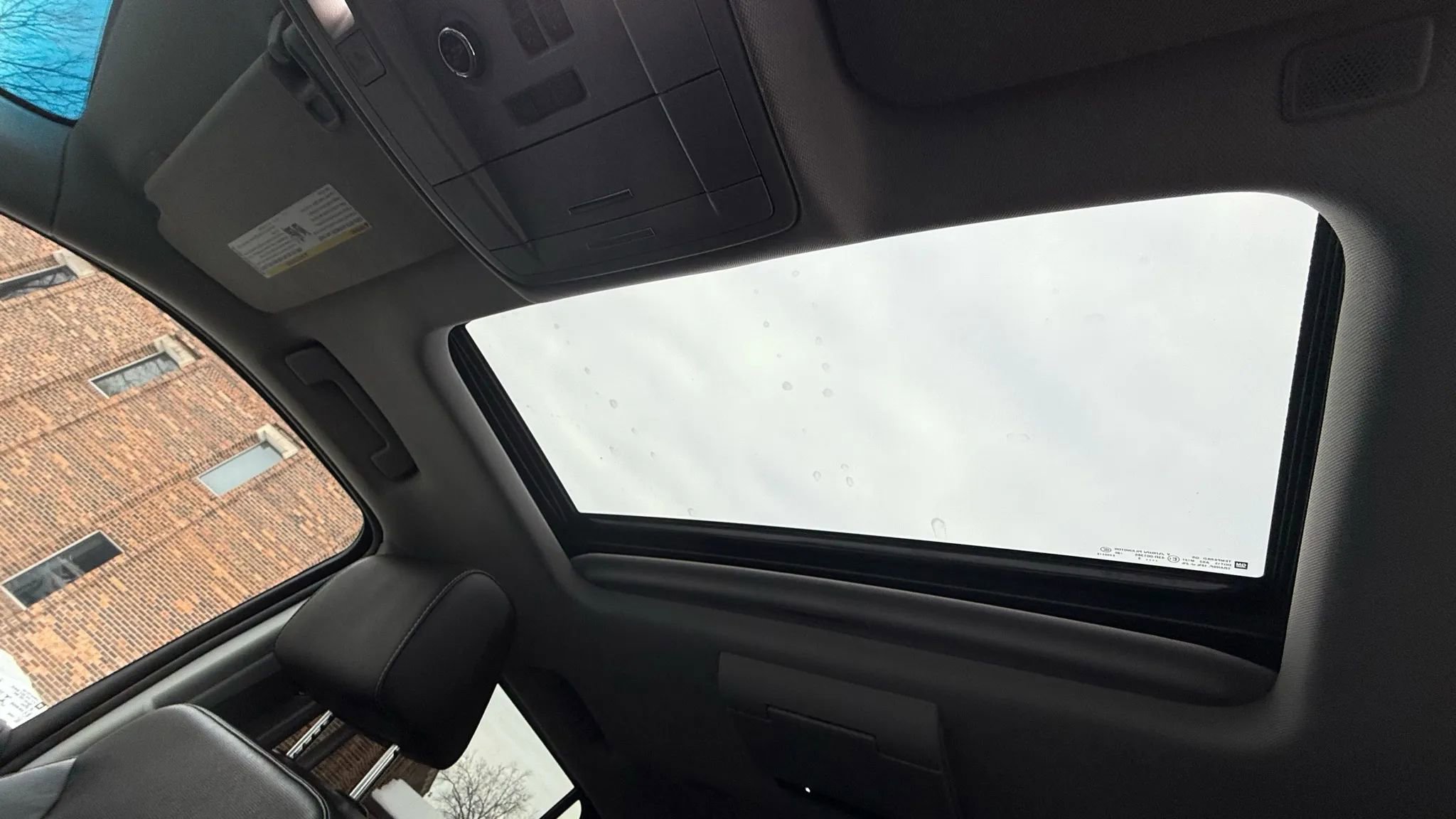 Used 2018 GMC Yukon SLT w/ Open Road Package image 20