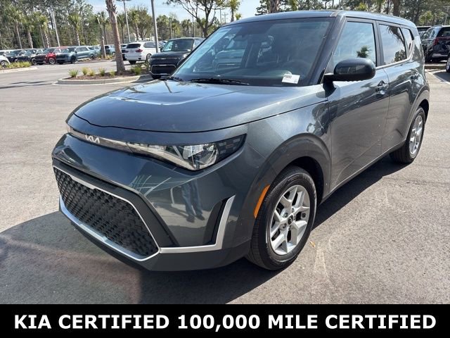 Certified 2025 Kia Soul LX image 1