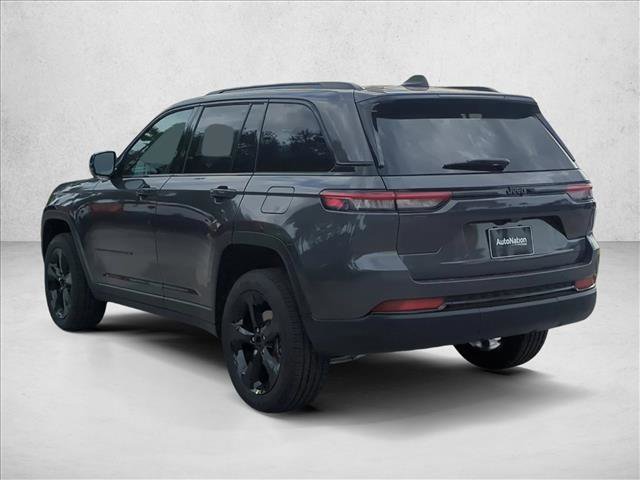 New 2025 Jeep Grand Cherokee Altitude image 9