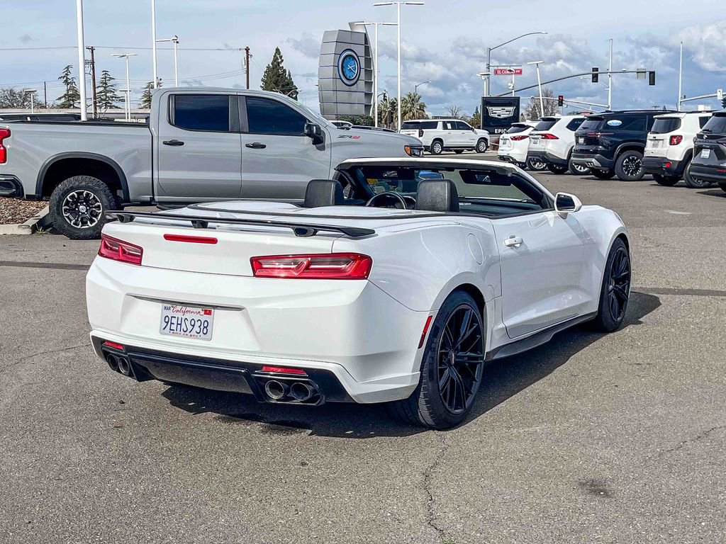 Used 2018 Chevrolet Camaro SS w/ LPO, Ground Effects Package image 13