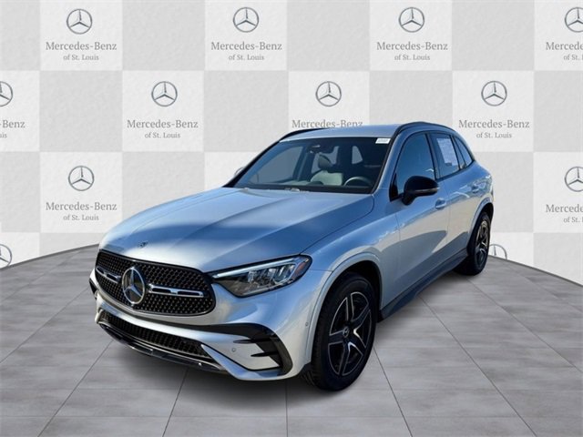 Certified 2025 Mercedes-Benz GLC 300 4MATIC image 5