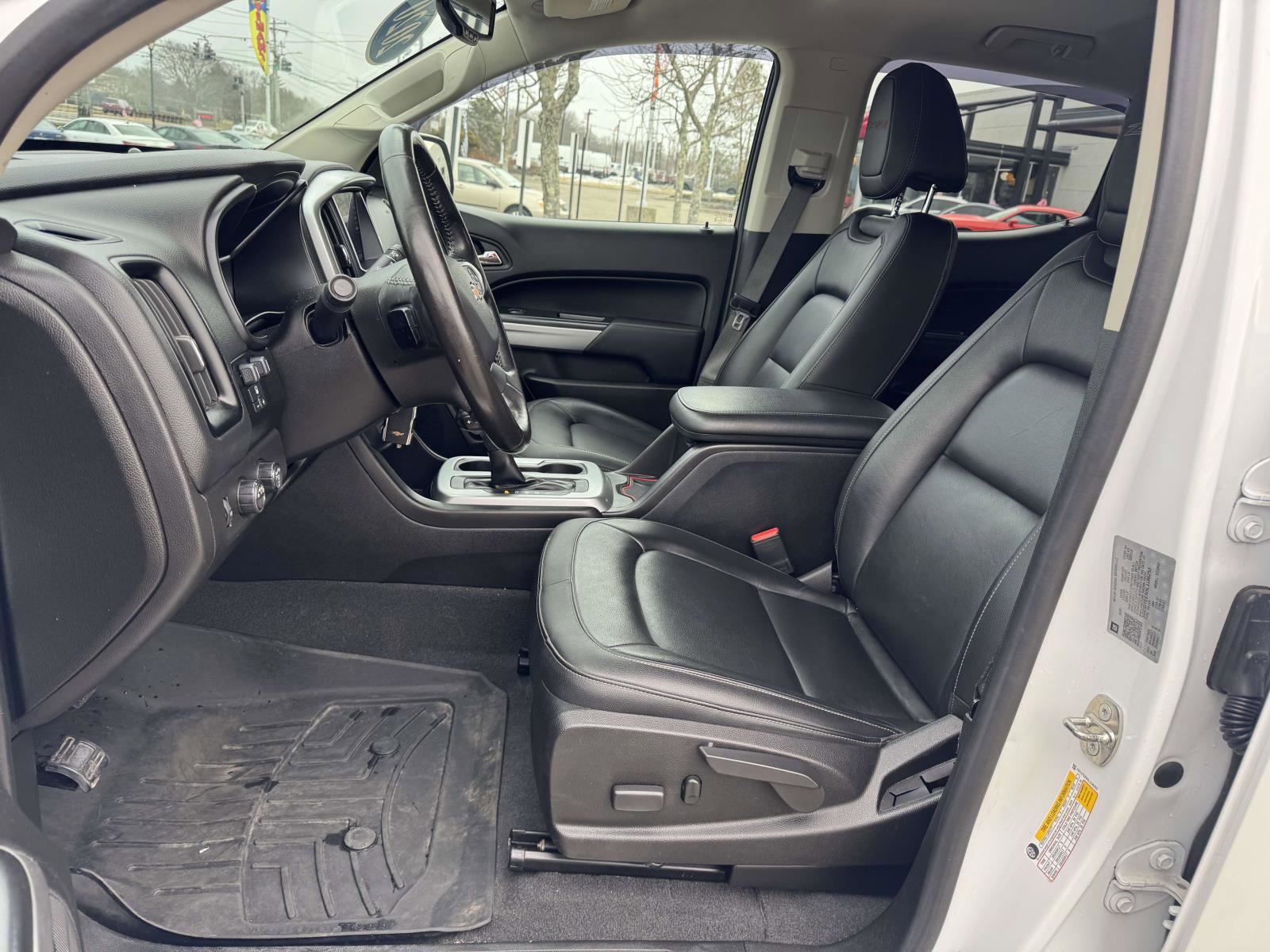 Used 2020 Chevrolet Colorado ZR2 w/ ZR2 Dusk Special Edition image 17