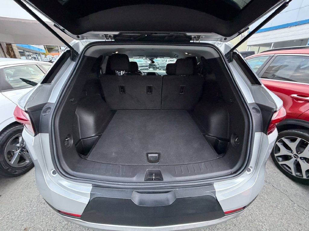 Used 2022 Chevrolet Blazer LT AWD/4WD image 10