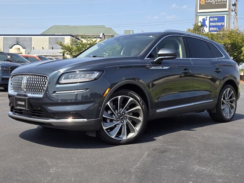Used 2022 Lincoln Nautilus Reserve w/ Equipment Group 201A FWD image 25