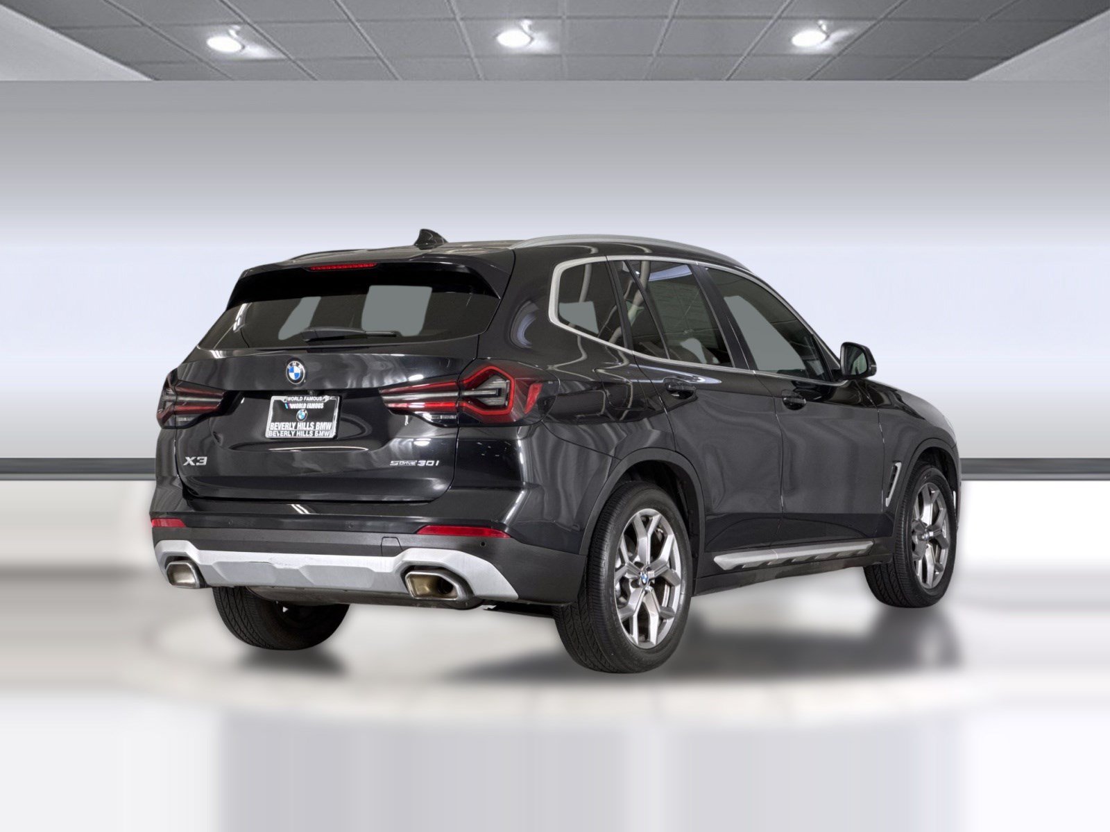 Used 2023 BMW X3 sDrive30i w/ Premium Package RWD image 9