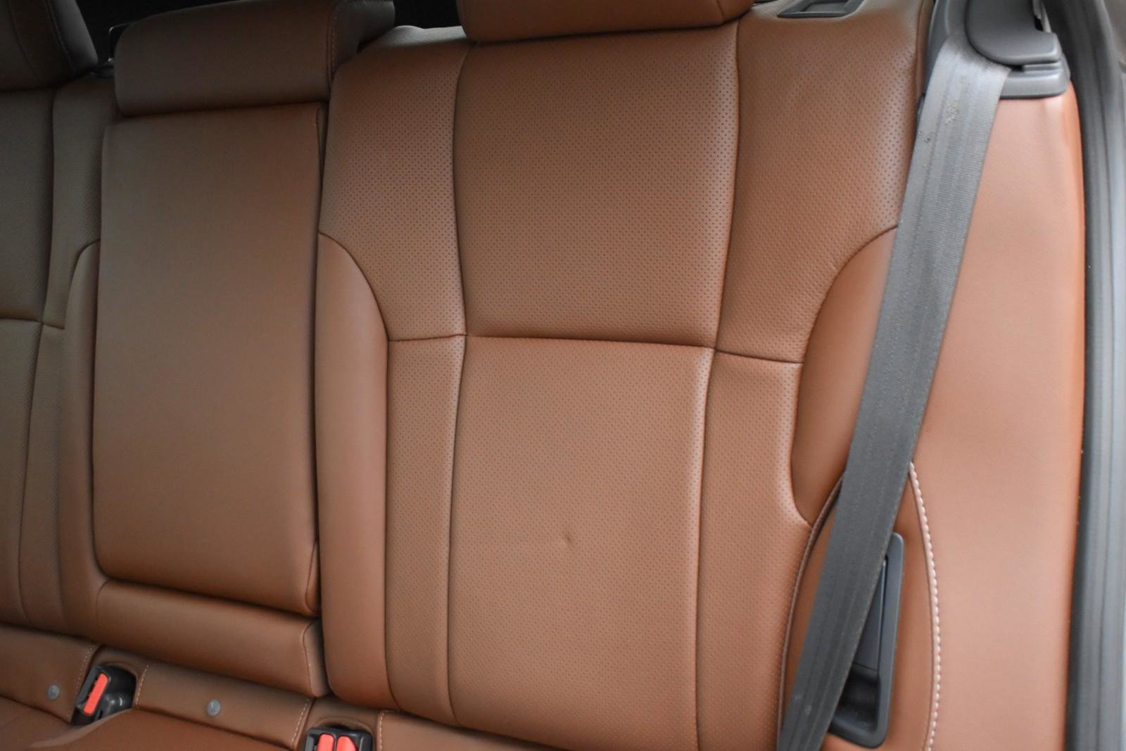 Used 2020 Subaru Outback Touring w/ Popular Package #2 image 37