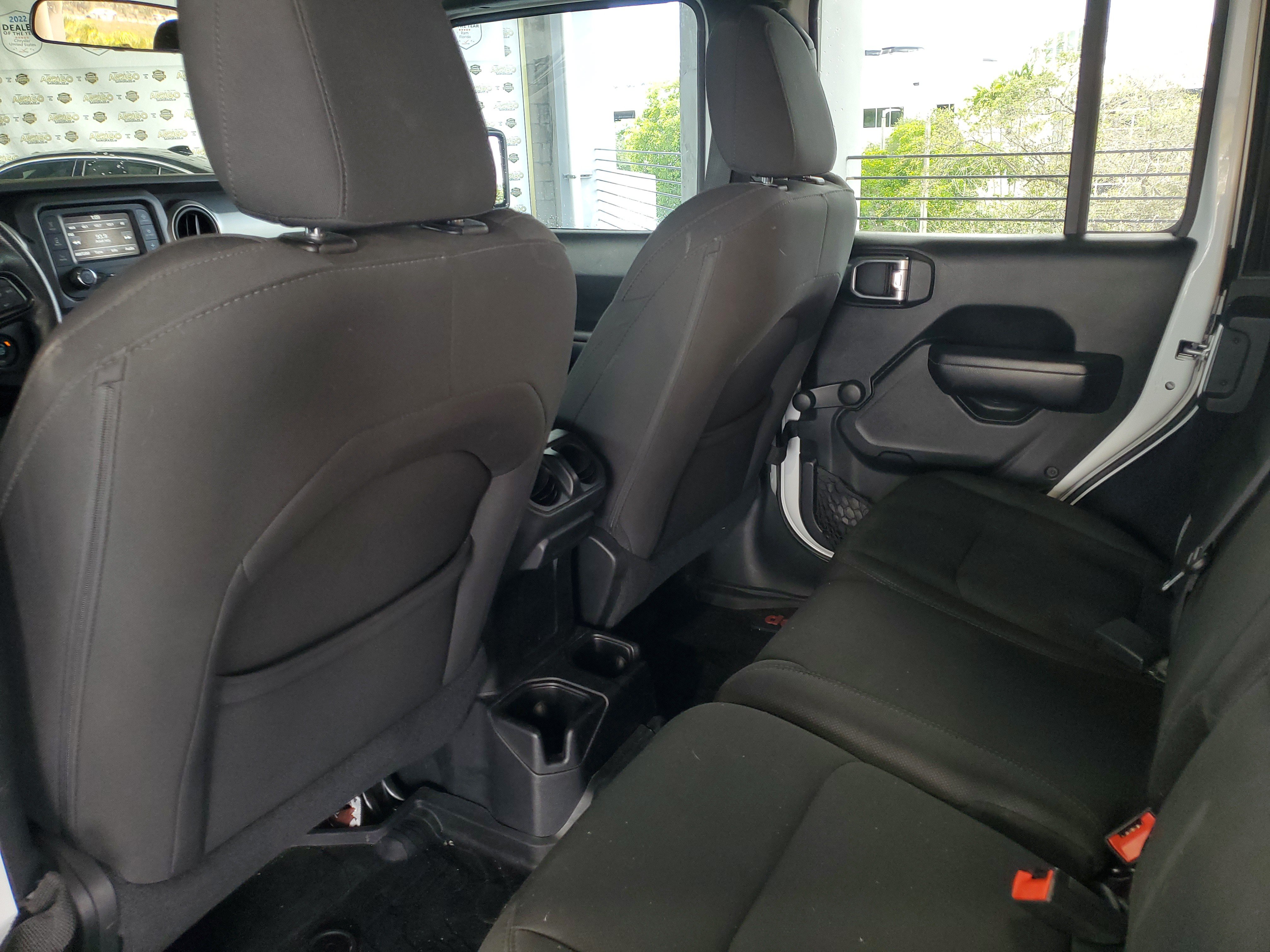 Used 2018 Jeep Wrangler Unlimited Sport AWD/4WD image 10