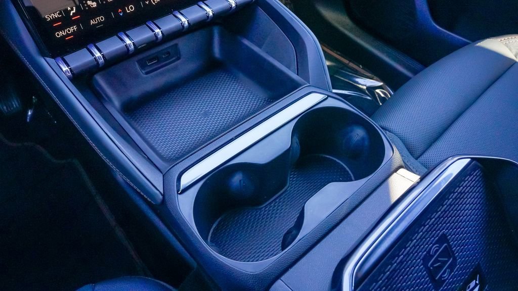 New 2026 GMC Terrain AT4 w/ Convenience Package III image 17