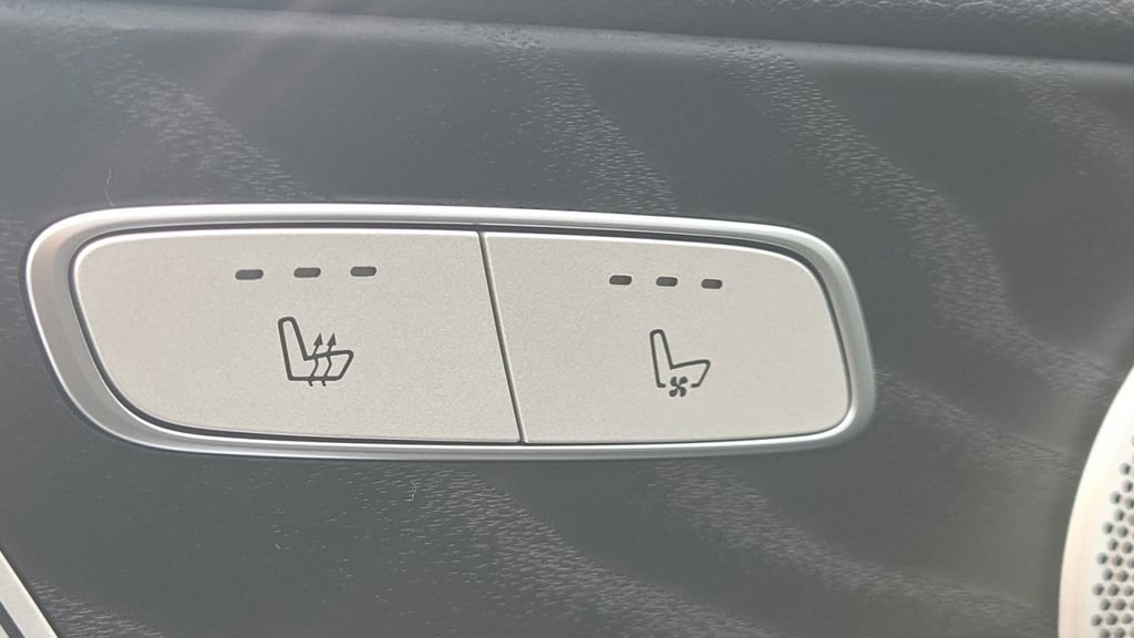 Used 2021 Mercedes-Benz E 53 AMG 4MATIC Sedan image 5