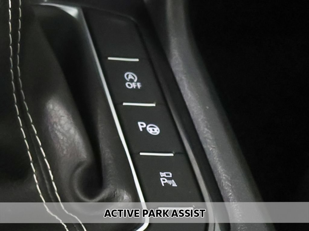 Used 2023 Volkswagen Tiguan SEL R-Line AWD/4WD image 5