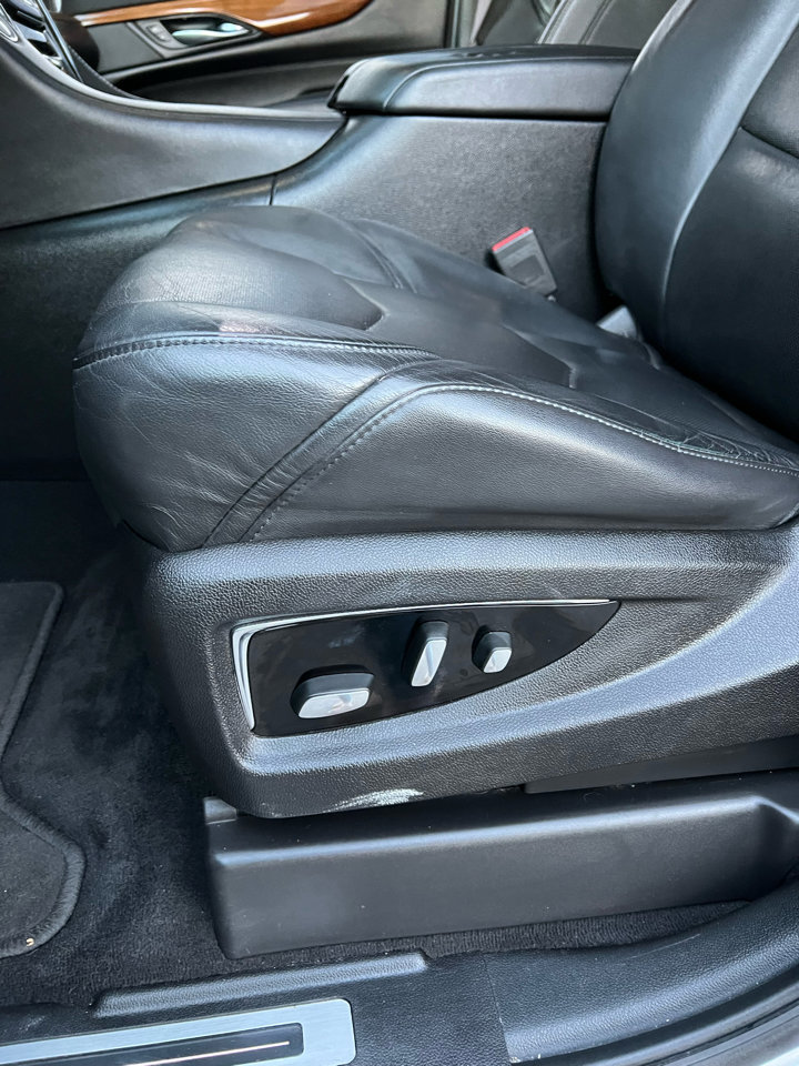 Used 2017 Cadillac Escalade Luxury image 20