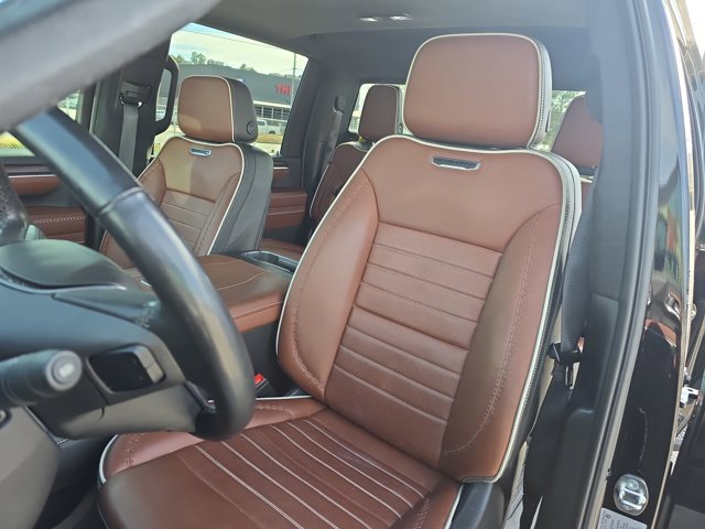 Used 2024 GMC Sierra 2500 Denali Ultimate w/ Max Trailering Package image 14