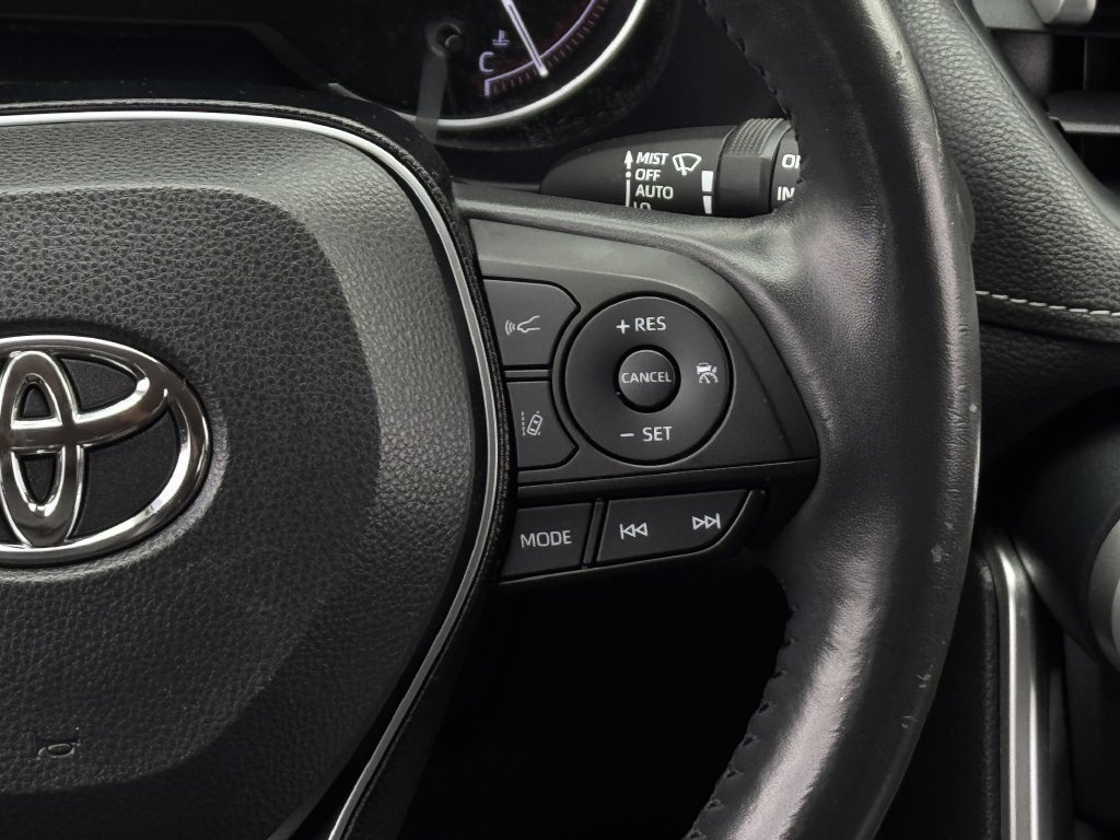 Used 2019 Toyota RAV4 Limited w/ Advanced Technology Package AWD/4WD image 15