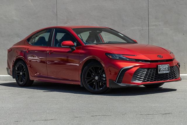 Used 2025 Toyota Camry SE w/ Convenience Package image 17