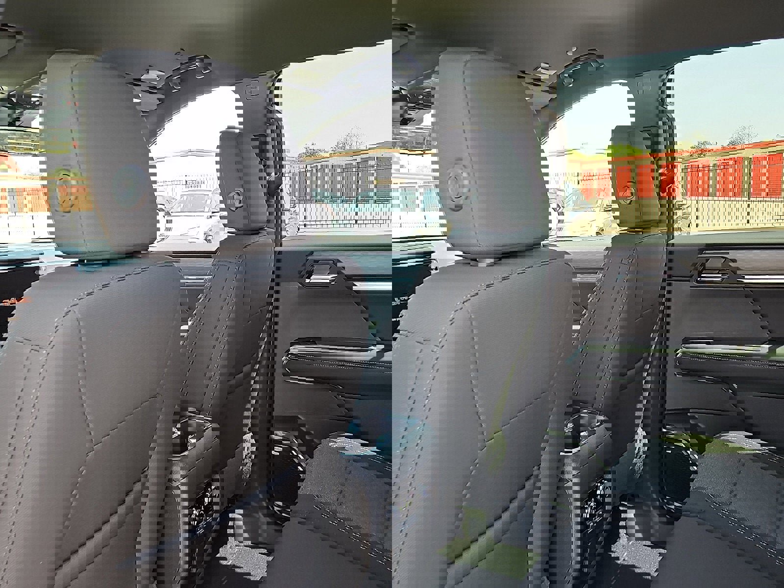 New 2026 GMC Acadia Elevation image 9