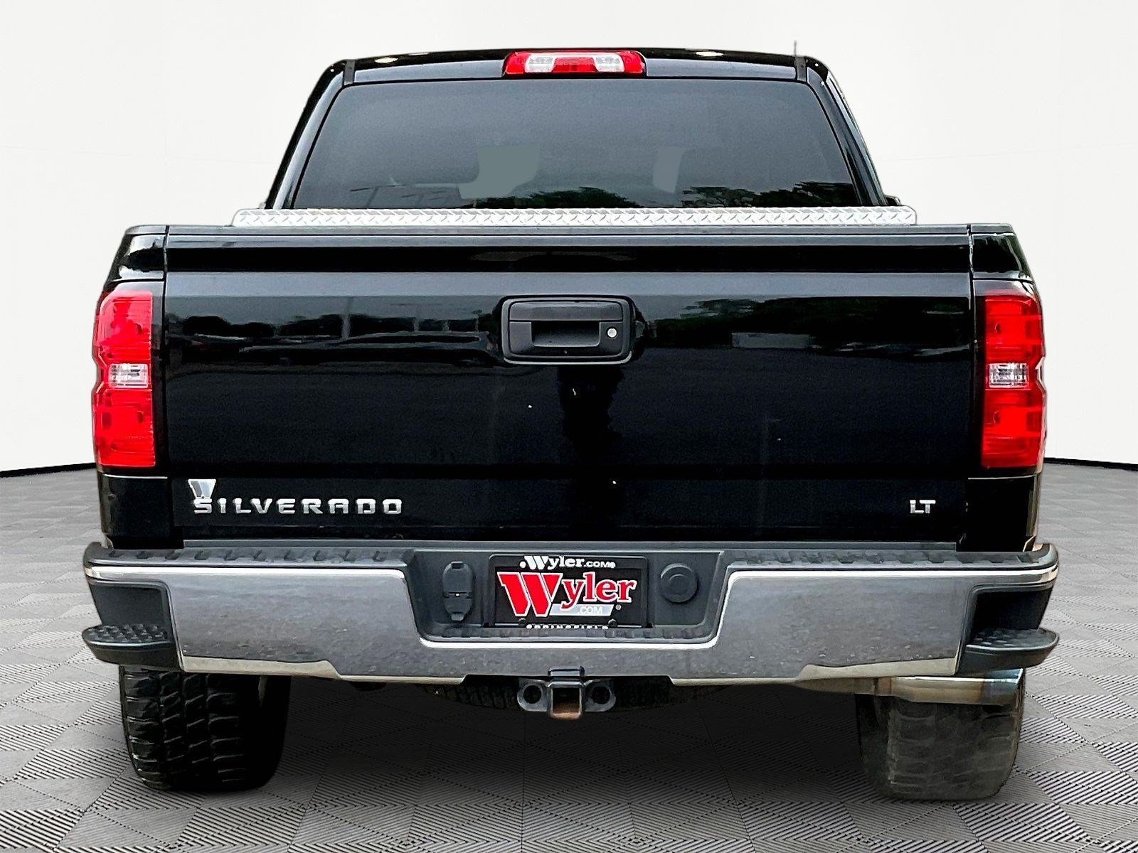 Used 2018 Chevrolet Silverado 1500 LT w/ All Star Edition AWD/4WD image 5