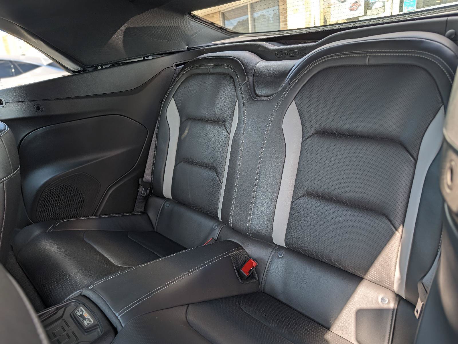 Used 2018 Chevrolet Camaro SS RWD image 29