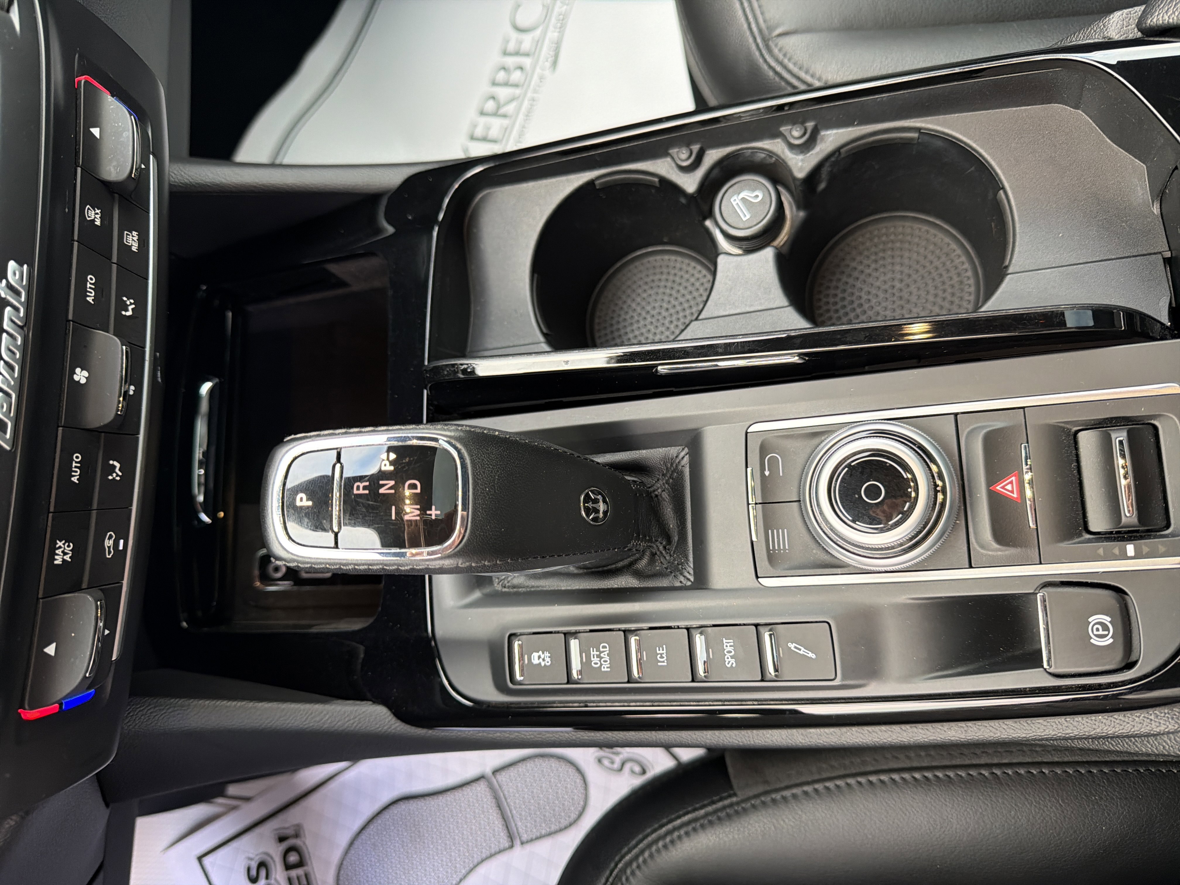 Used 2019 Maserati Levante image 16