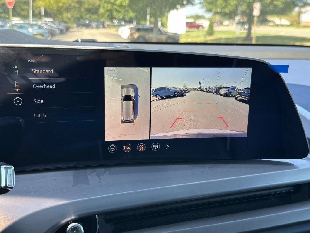 New 2026 Cadillac Vistiq Premium Luxury AWD/4WD image 21