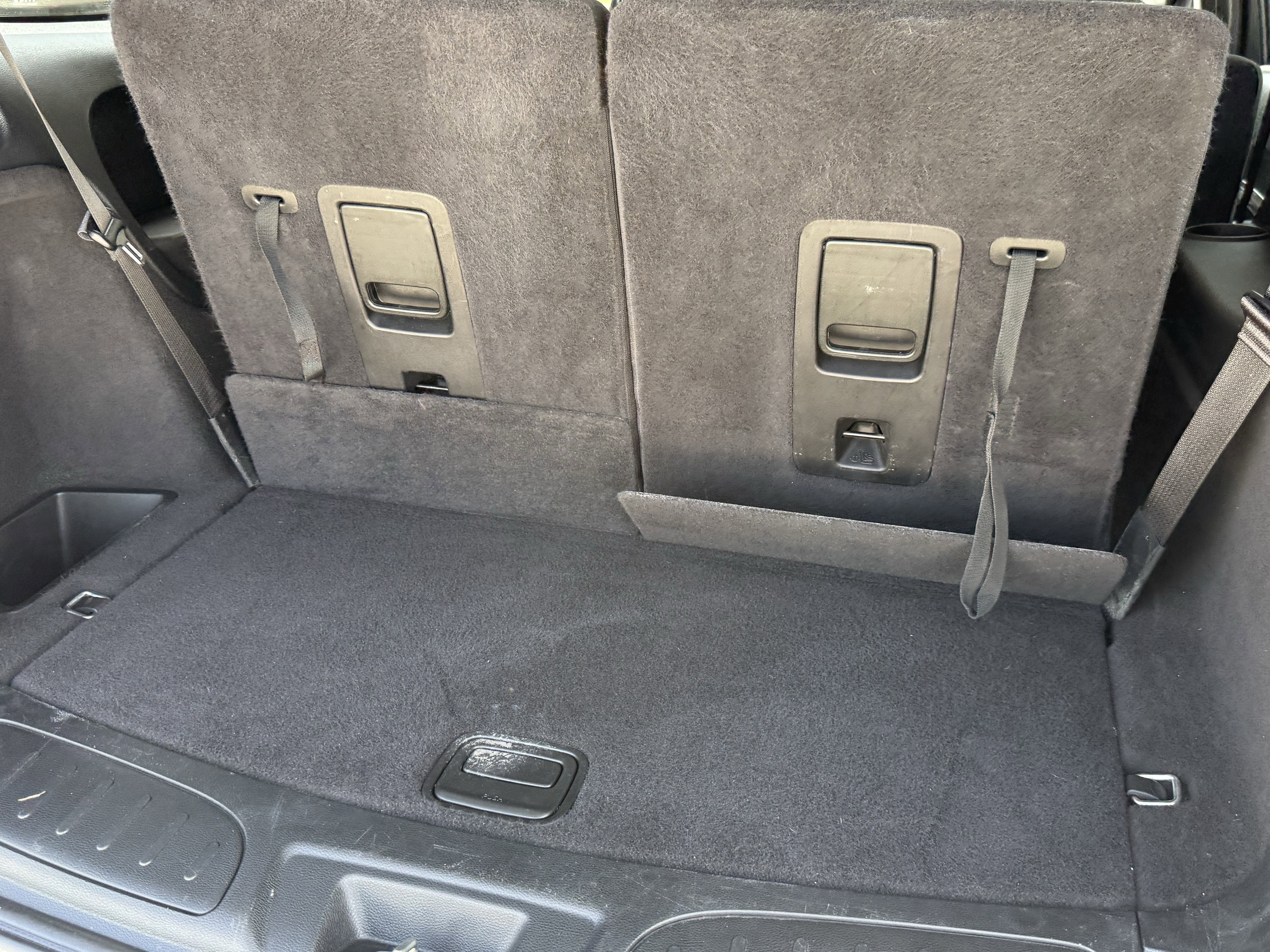 Used 2020 Dodge Durango SXT w/ 3rd Row Seating Group image 32