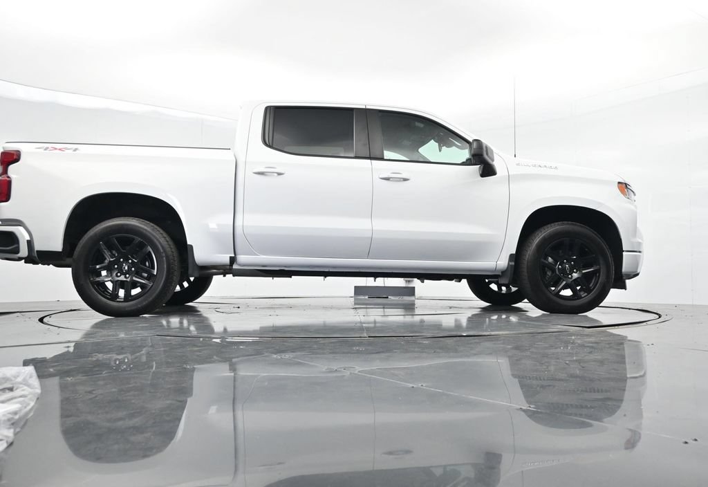 Used 2025 Chevrolet Silverado 1500 RST w/ LPO, Liner Protection Package AWD/4WD image 32