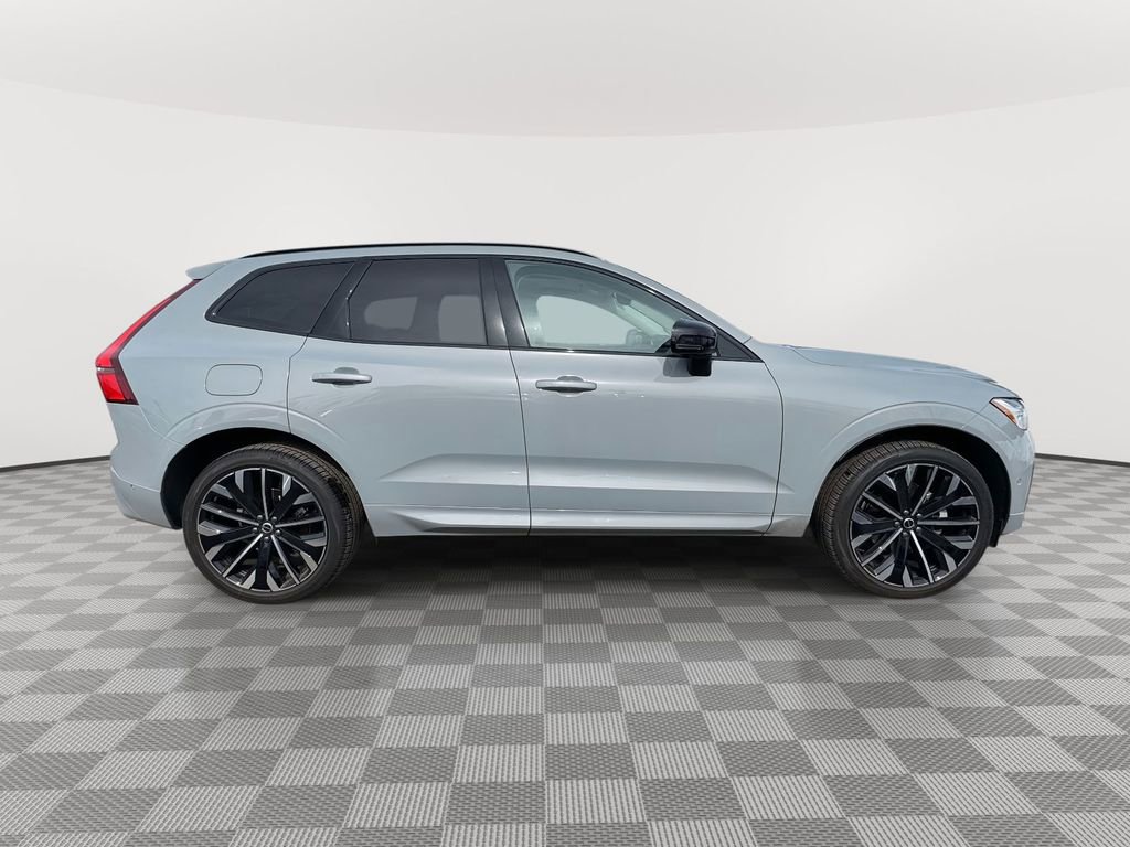 Certified 2026 Volvo XC60 B5 Ultra w/ Protection Package Premier image 3