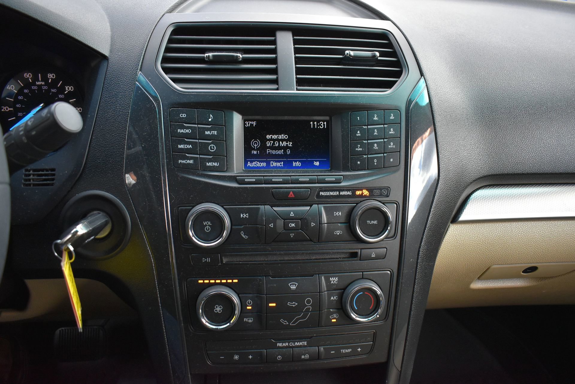 Used 2016 Ford Explorer Base image 28