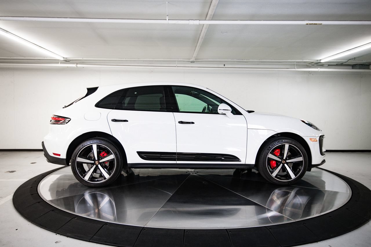 Certified 2024 Porsche Macan S AWD/4WD image 8