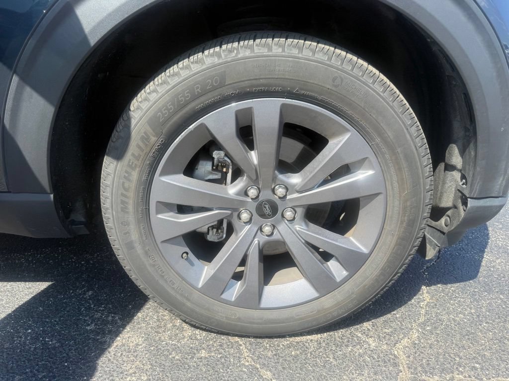 Used 2023 Ford Explorer XLT w/ Equipment Group 202A AWD/4WD image 61
