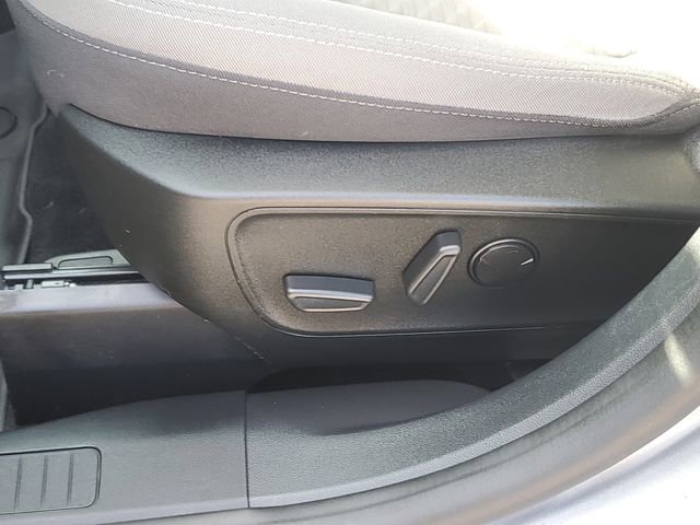 Used 2022 Ford Escape SE w/ SE Sport Appearance Package FWD image 24