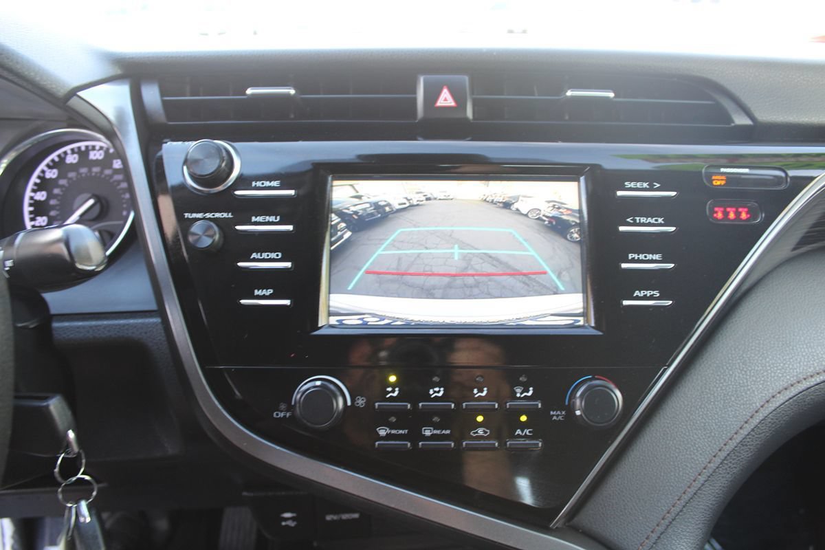 Used 2019 Toyota Camry LE w/ Carpet Mat Package FWD image 27