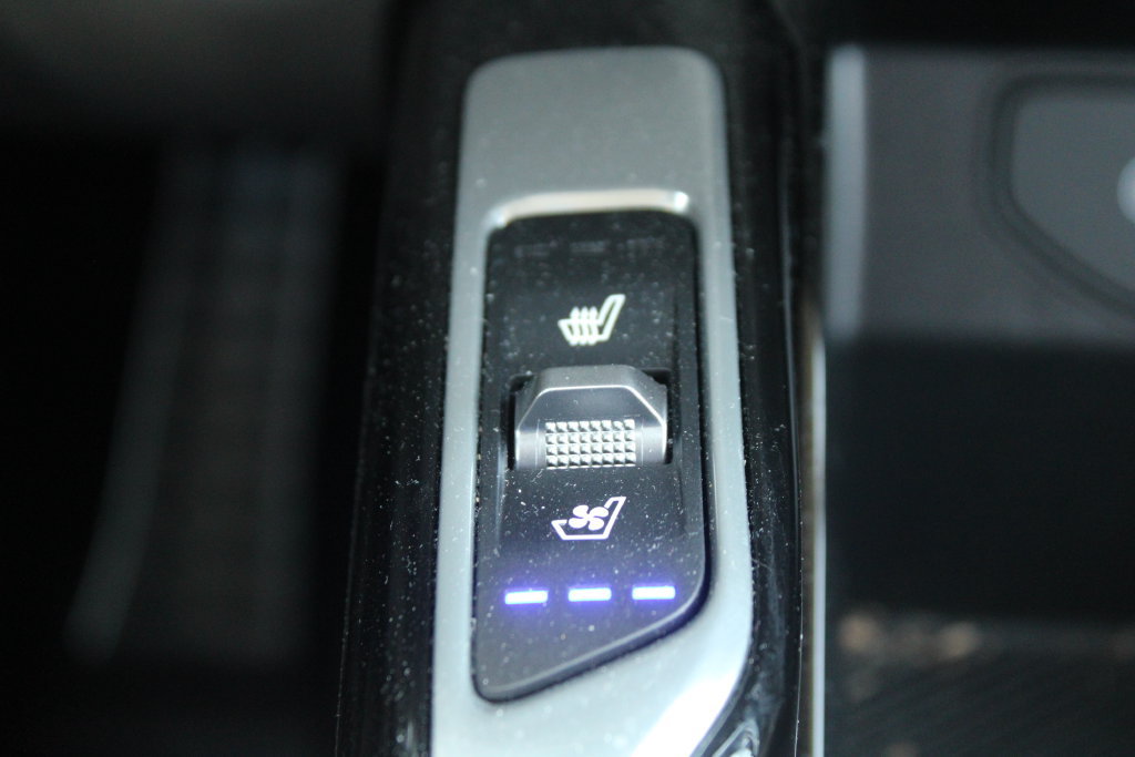 Certified 2024 Kia Sorento SX FWD image 42