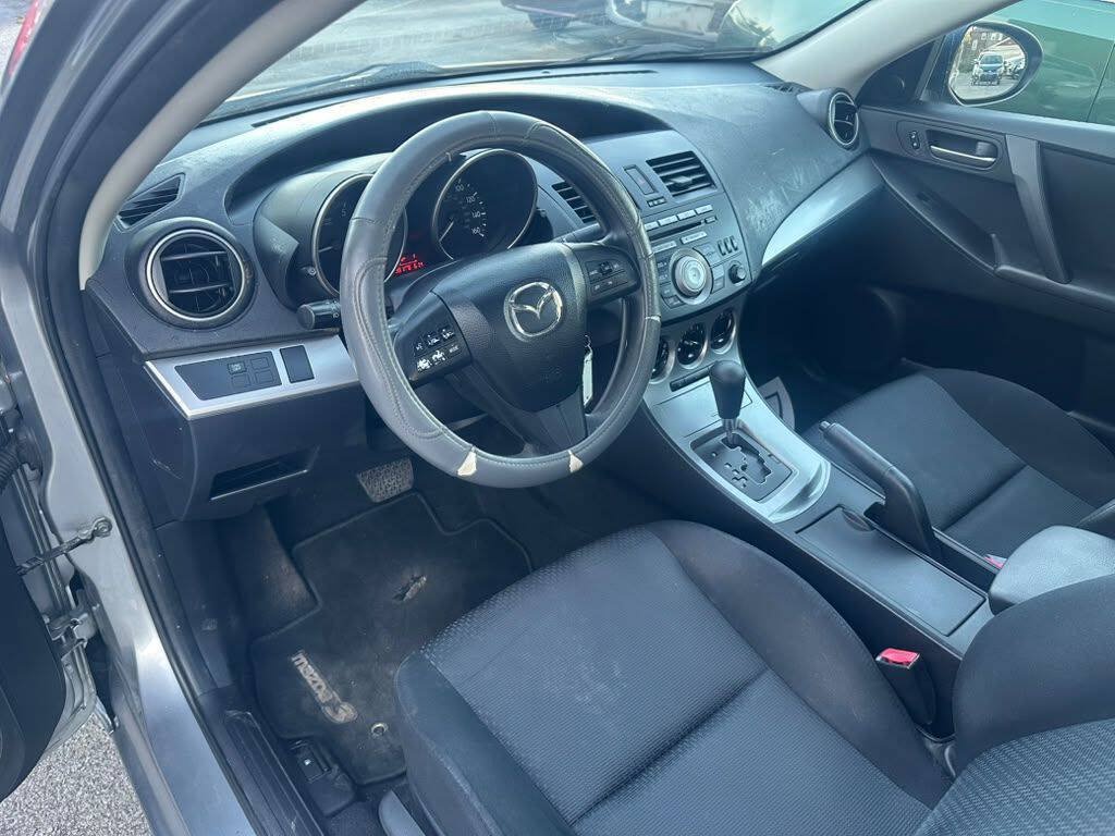 Used 2010 MAZDA MAZDA3 i Touring FWD image 11