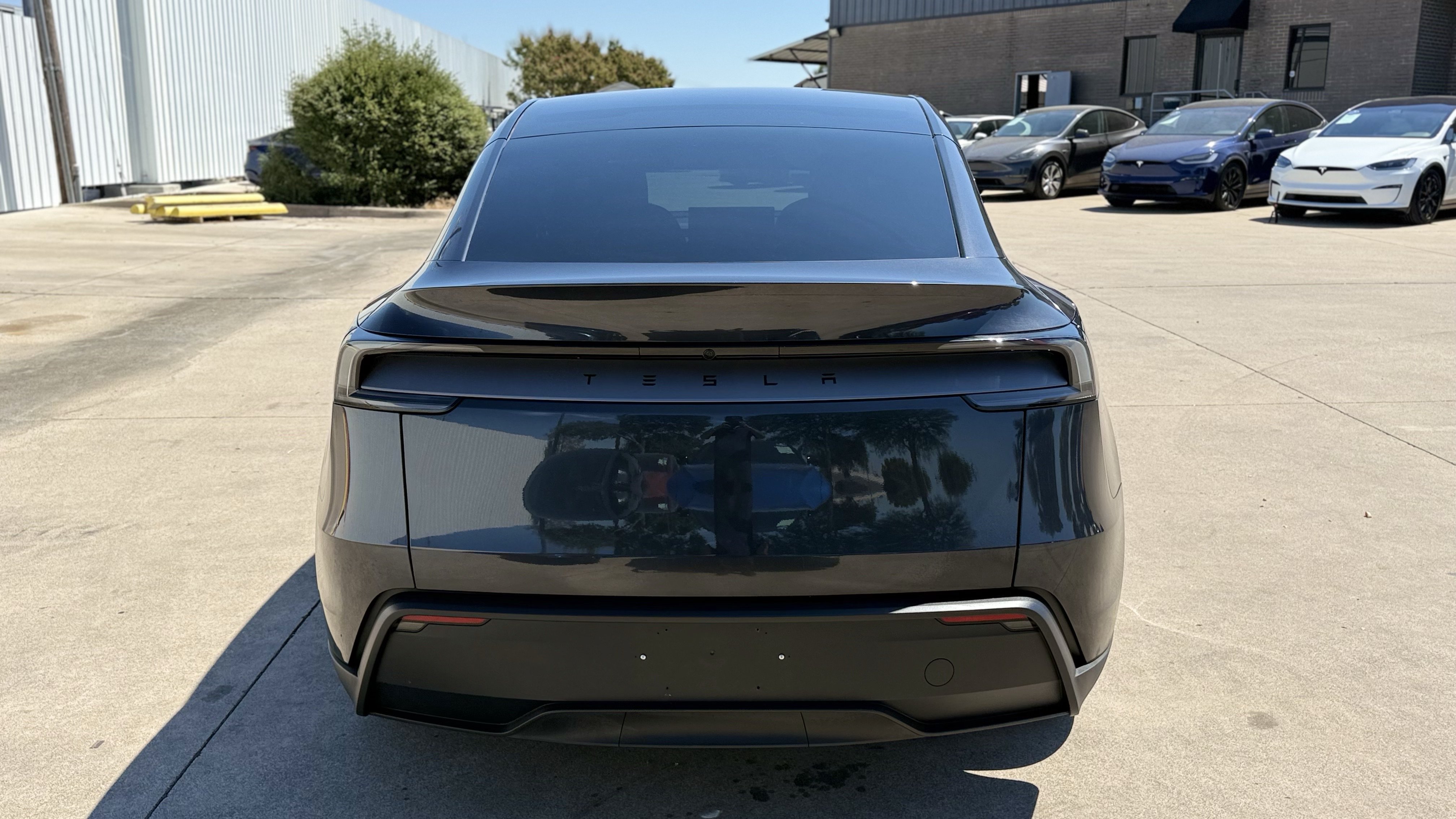 Used 2026 Tesla Model Y 2WD image 7