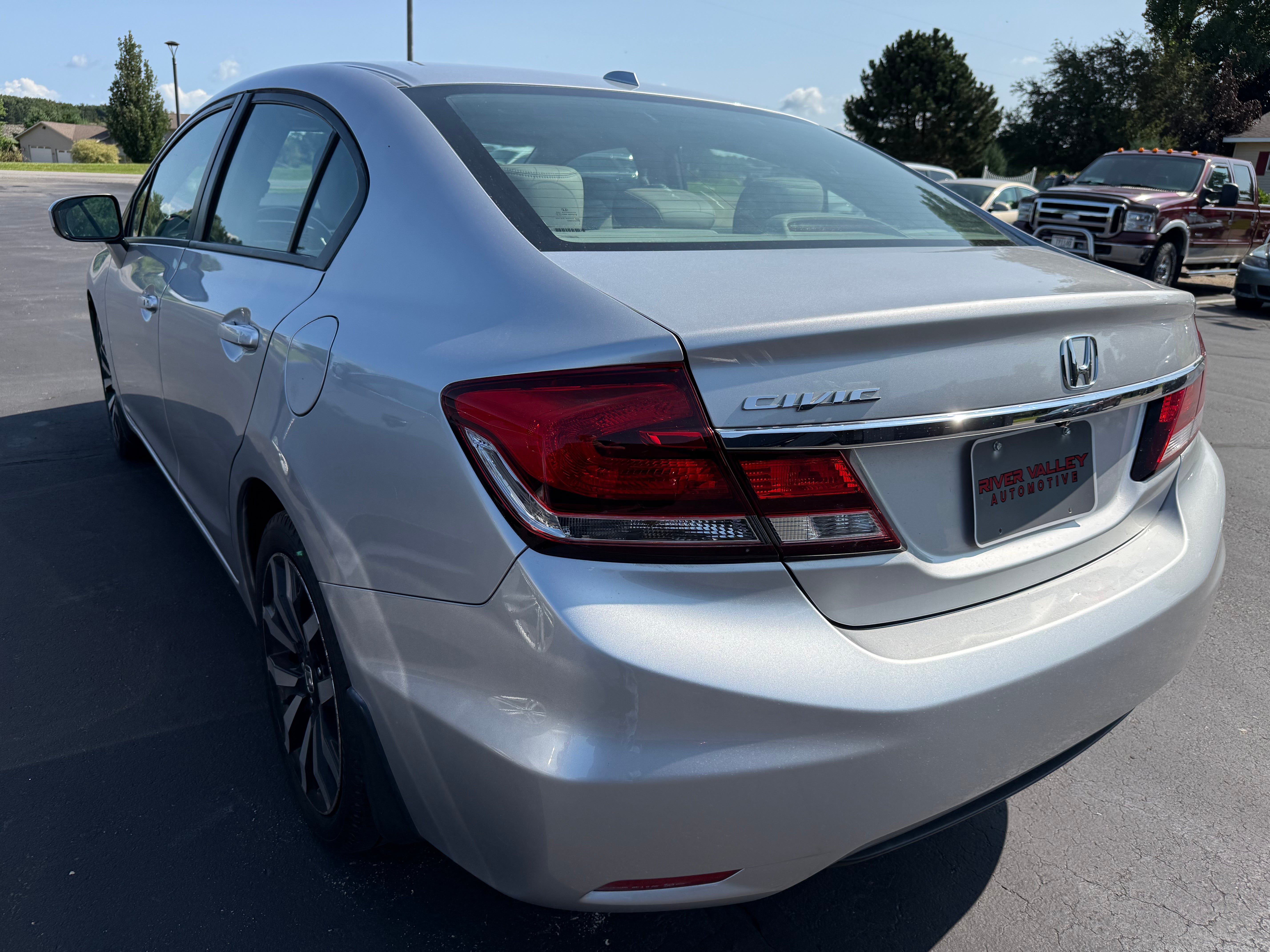 Used 2015 Honda Civic EX-L image 4