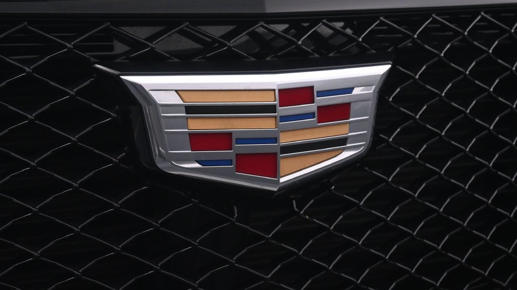 Certified 2024 Cadillac XT4 Sport FWD image 23
