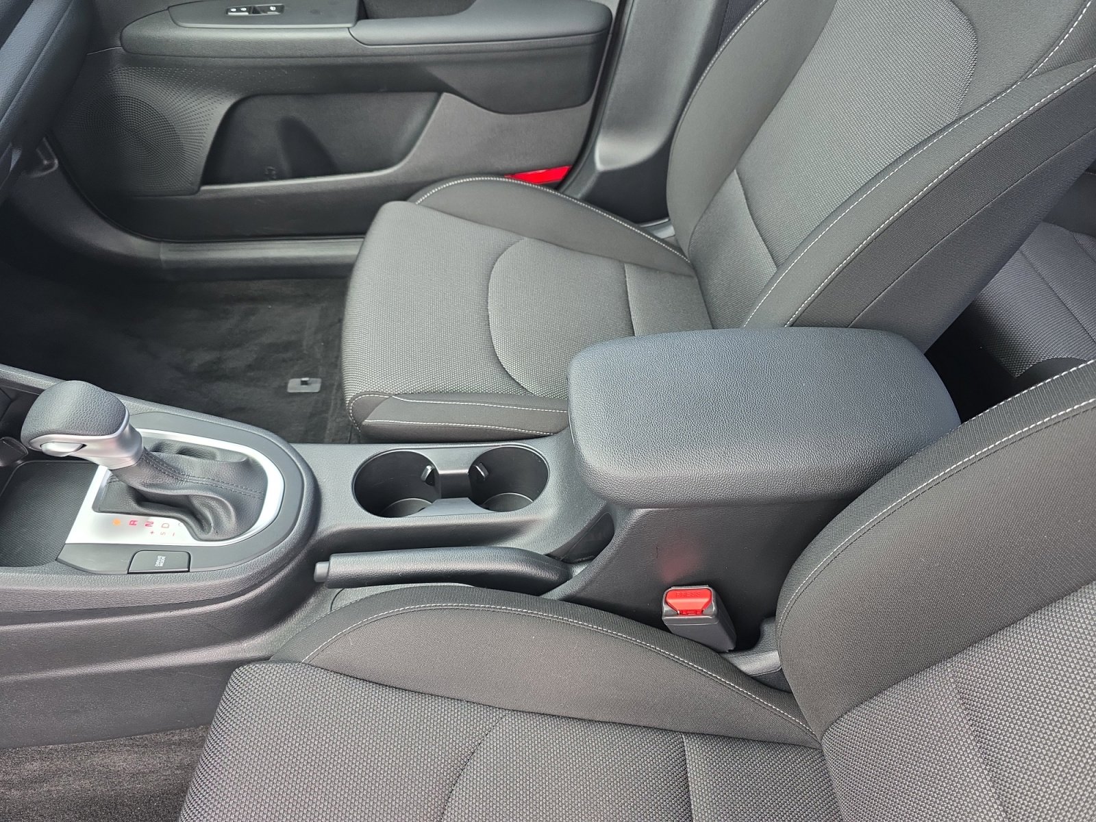 Used 2024 Kia Forte LXS image 15