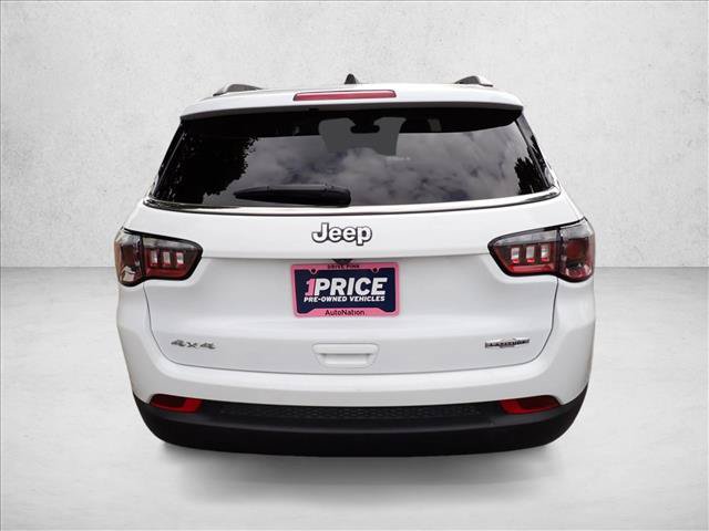 Used 2024 Jeep Compass Latitude AWD/4WD image 3