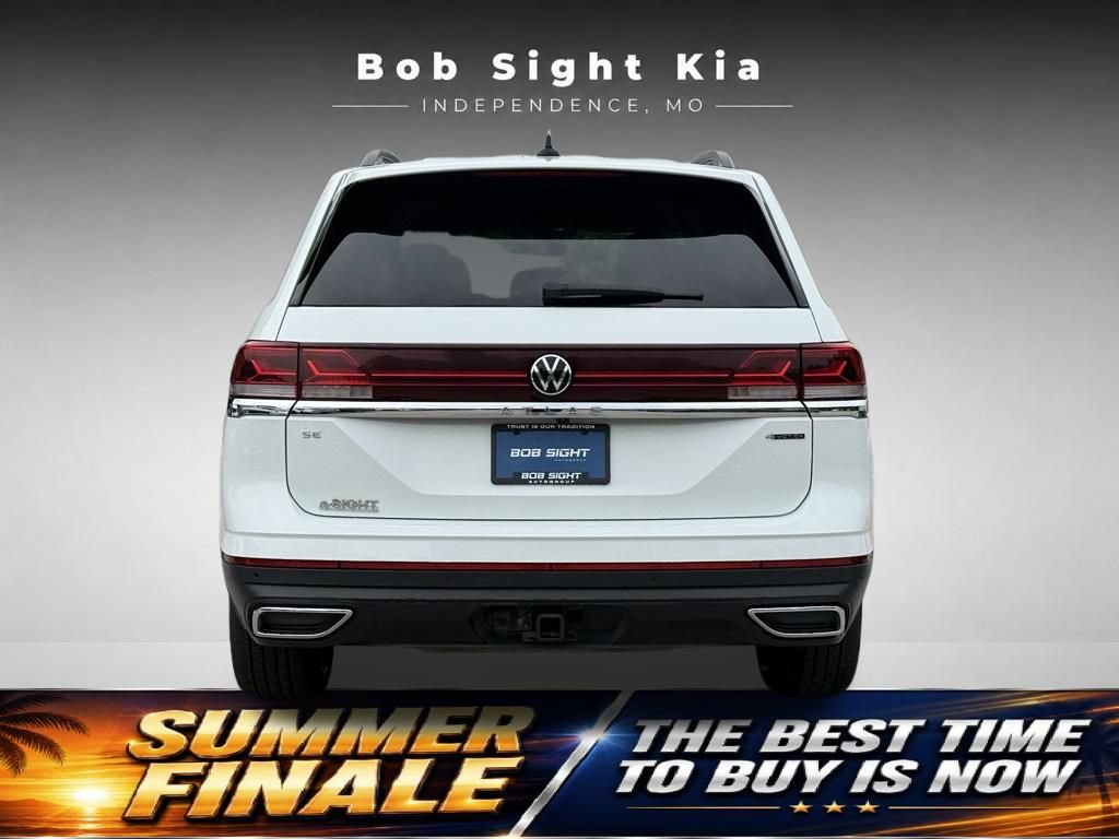 Used 2025 Volkswagen Atlas SE AWD/4WD image 14