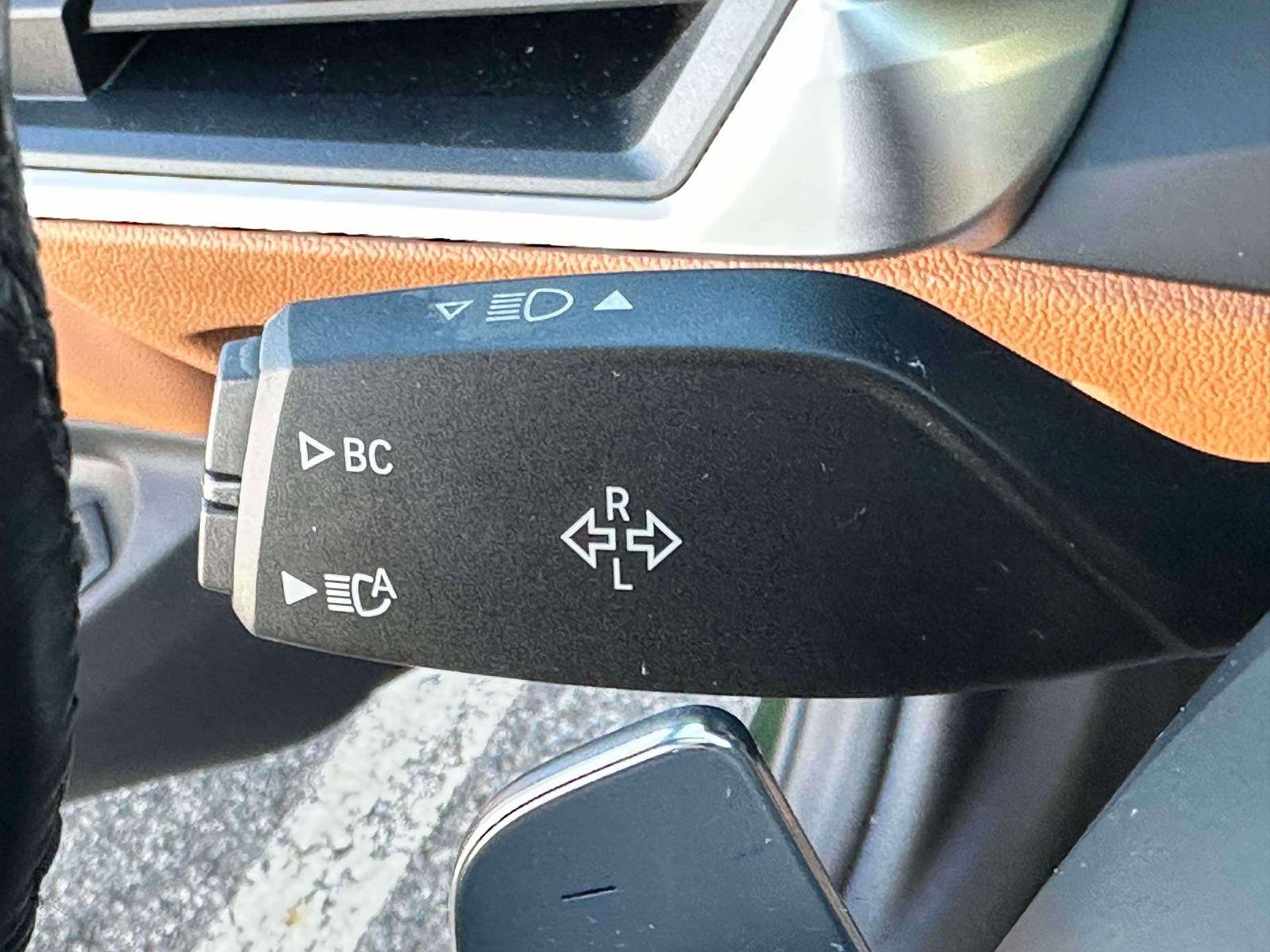 Used 2023 BMW 440i xDrive Convertible w/ Premium Package image 21