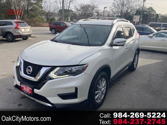 Used 2017 Nissan Rogue SV w/ SV Premium Package image 1