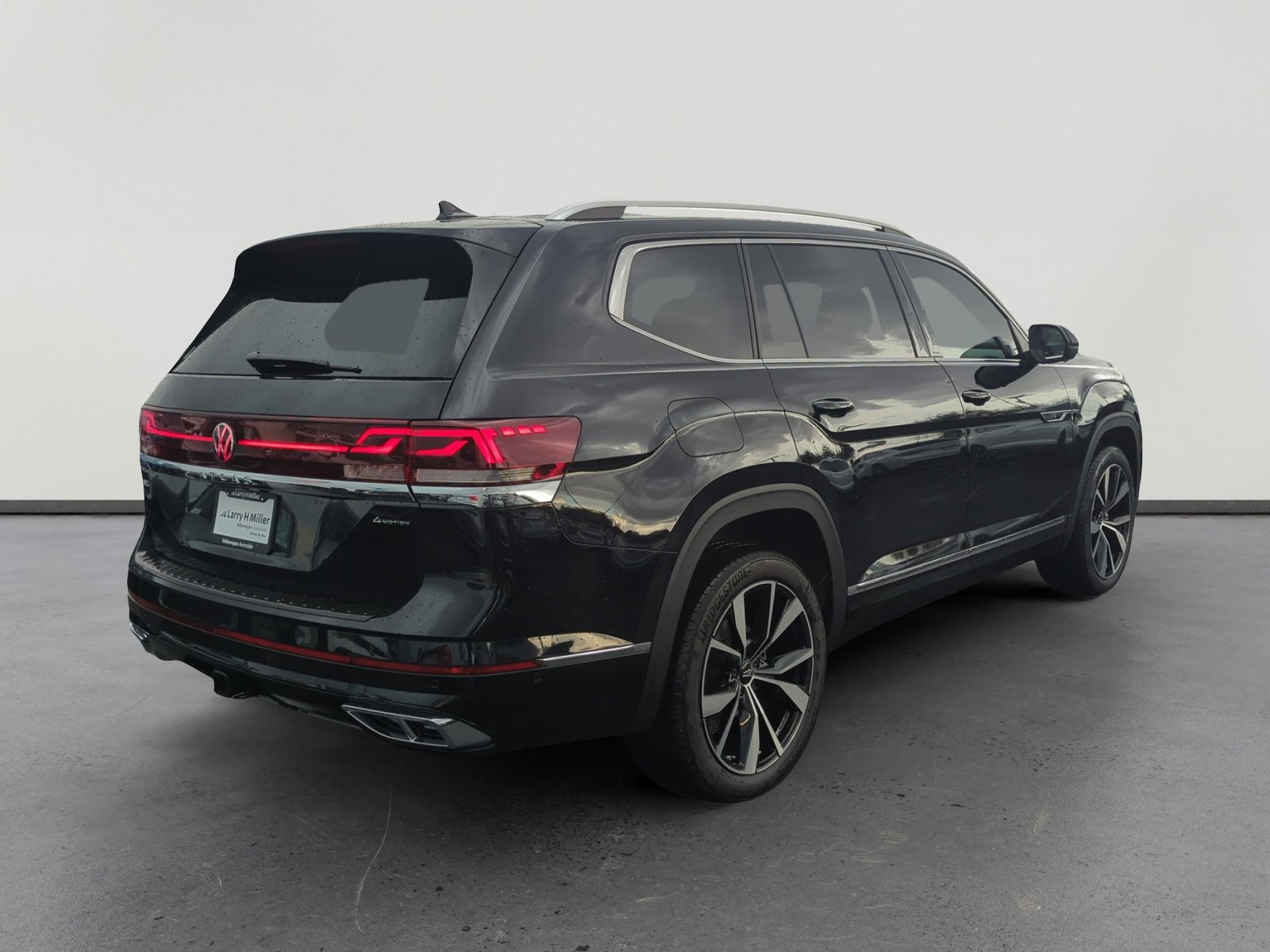 New 2026 Volkswagen Atlas SEL Premium R-Line image 5