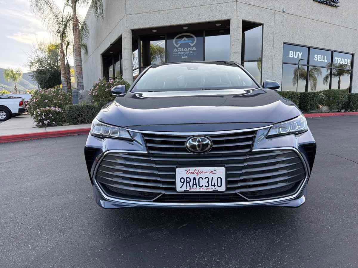 Used 2022 Toyota Avalon XLE image 12