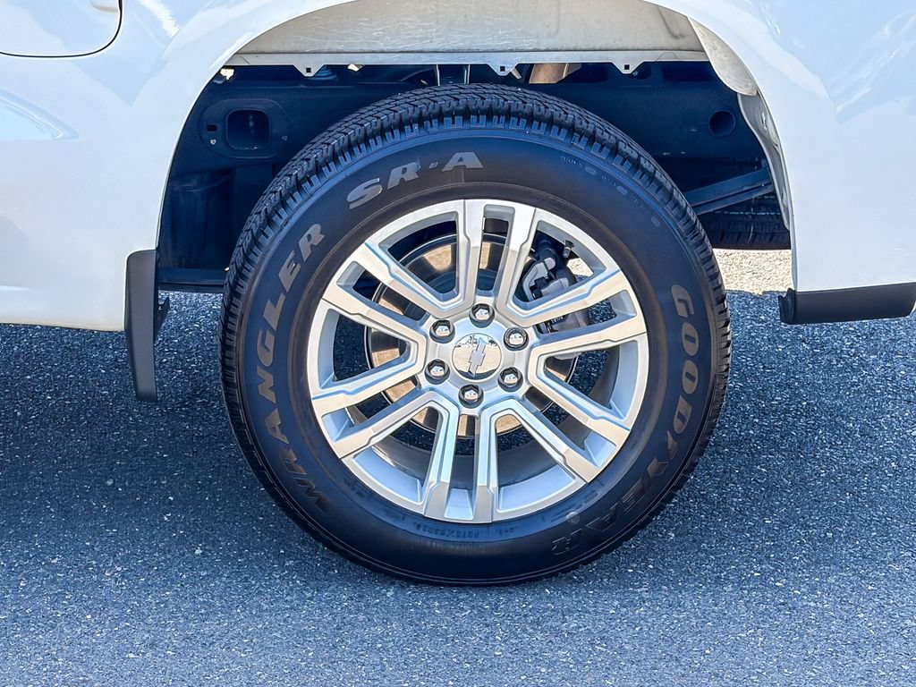 Used 2023 Chevrolet Silverado 1500 LT AWD/4WD image 15